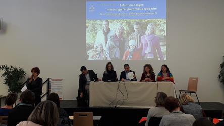 Formation sur l'enfance en danger.